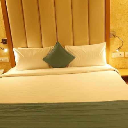 Nemesia City Center - Gurugram, Sector 29 Gurgaon Dış mekan fotoğraf