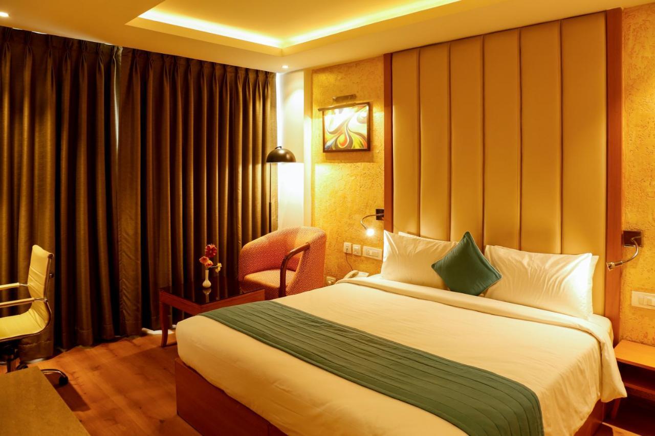 Nemesia City Center - Gurugram, Sector 29 Gurgaon Dış mekan fotoğraf