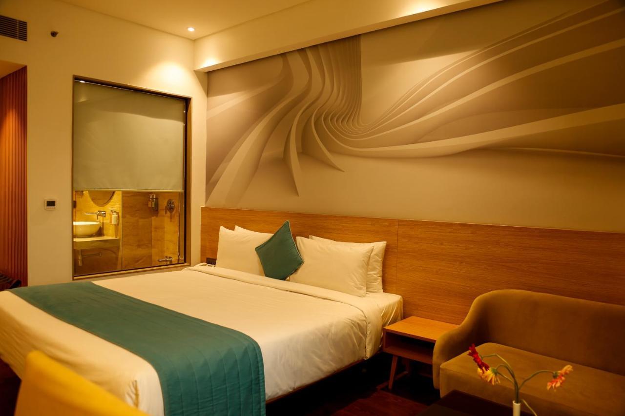 Nemesia City Center - Gurugram, Sector 29 Gurgaon Dış mekan fotoğraf